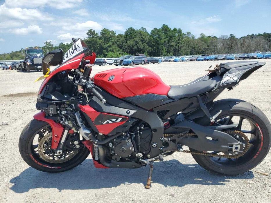 Yamaha YZFR1 2019