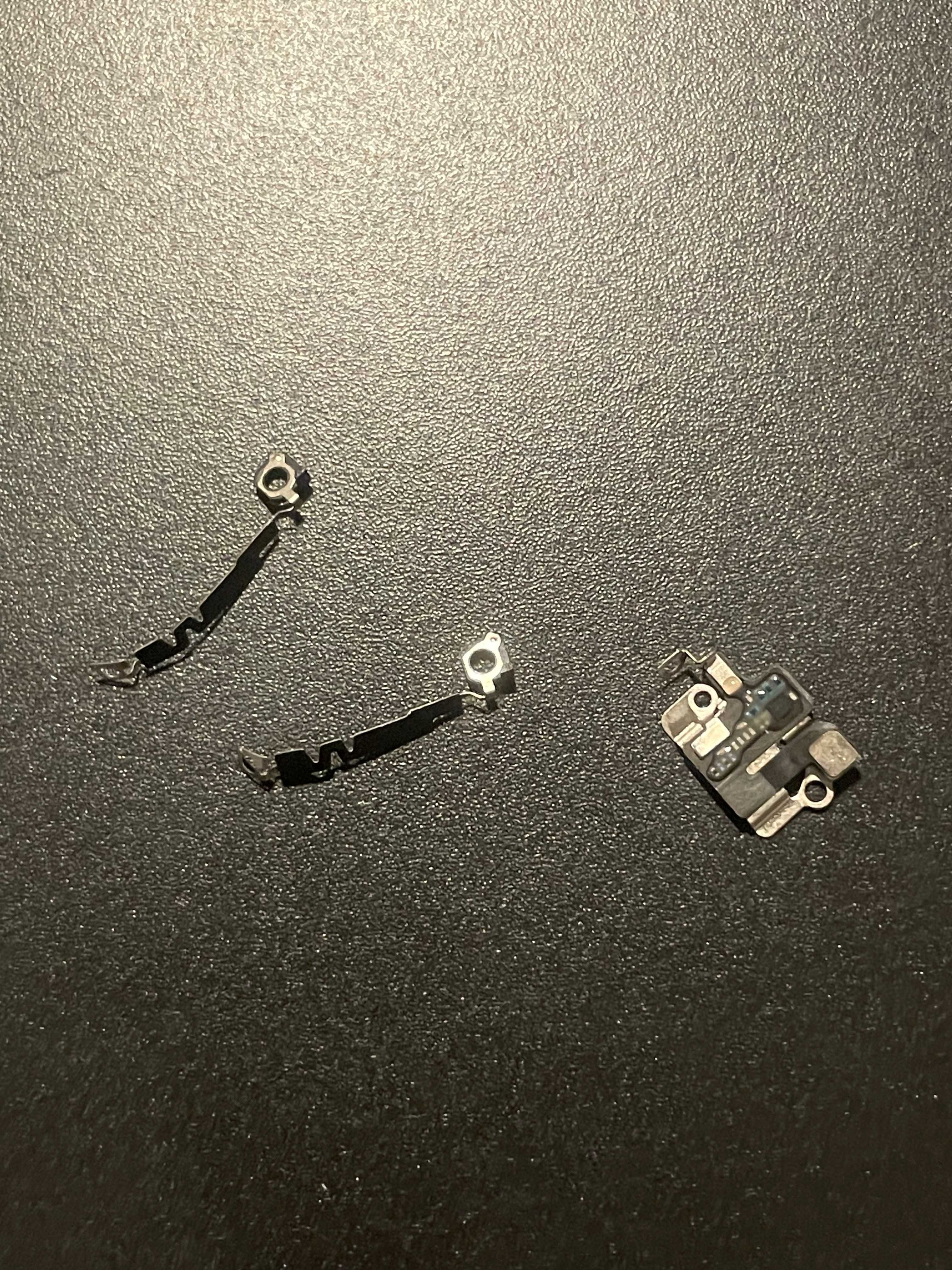 iPhone 7 antenki NFC WiFi
