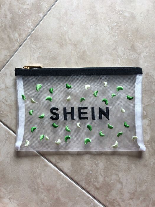 Bolsa de maquiagem nova