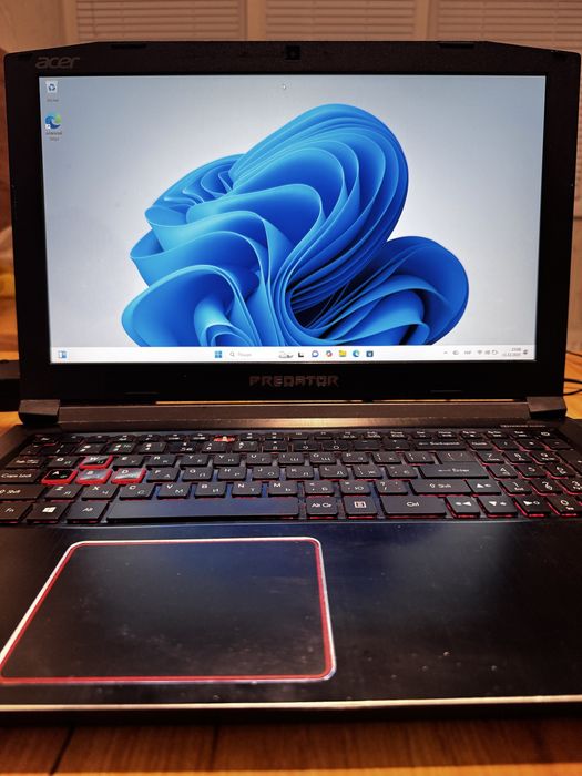 Ігровий Ноутбук Acer predator helios 300 і7-7700HQ/GTX1060/24gb/256SSD