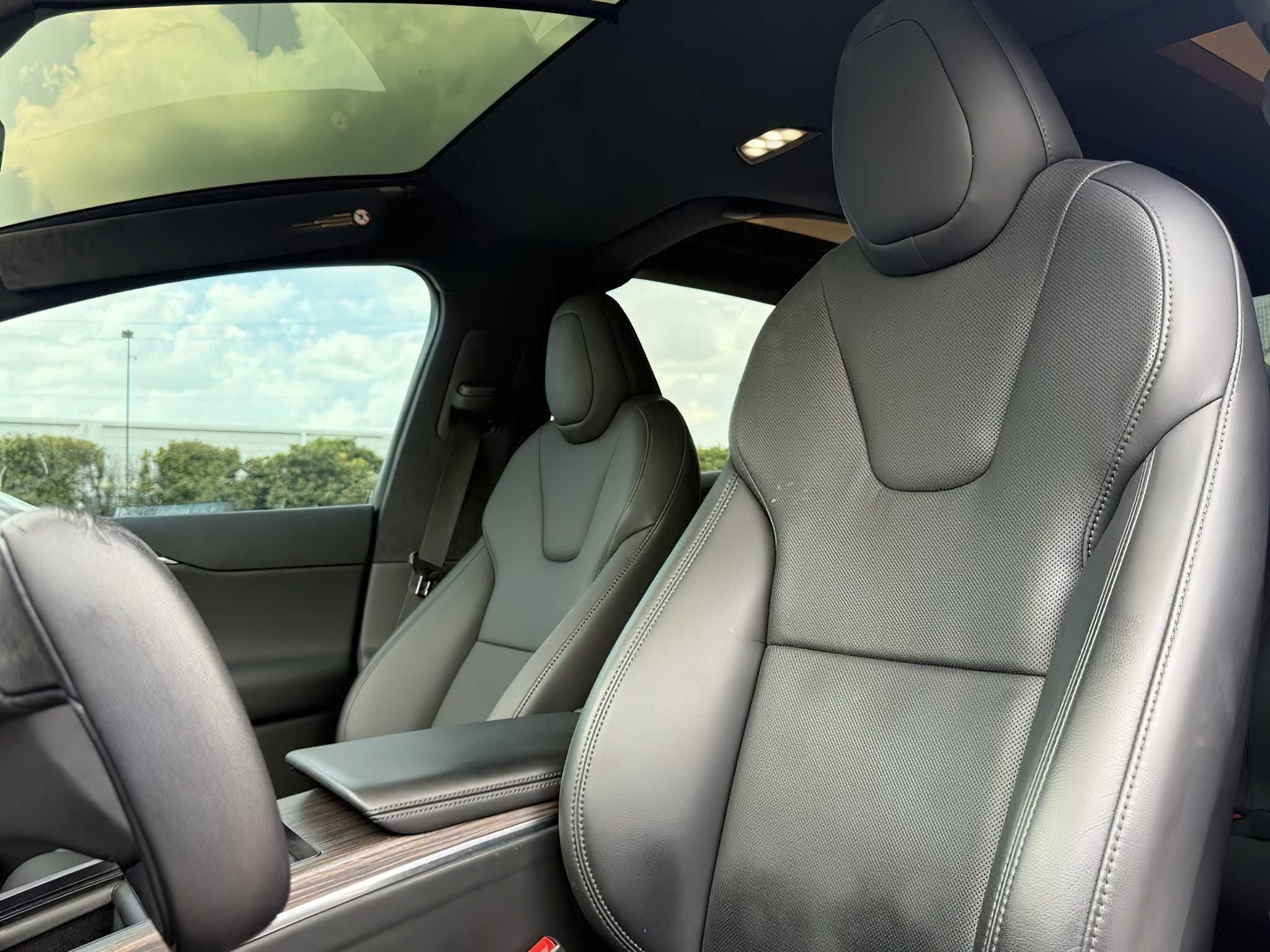 Tesla Model X Long Range 2021