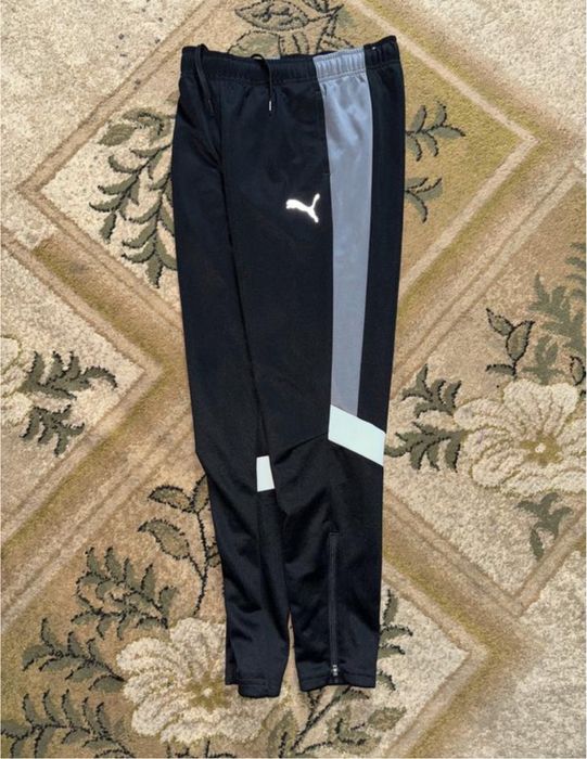Спортивні штани Puma. На зріст 152см. 11-12 років.