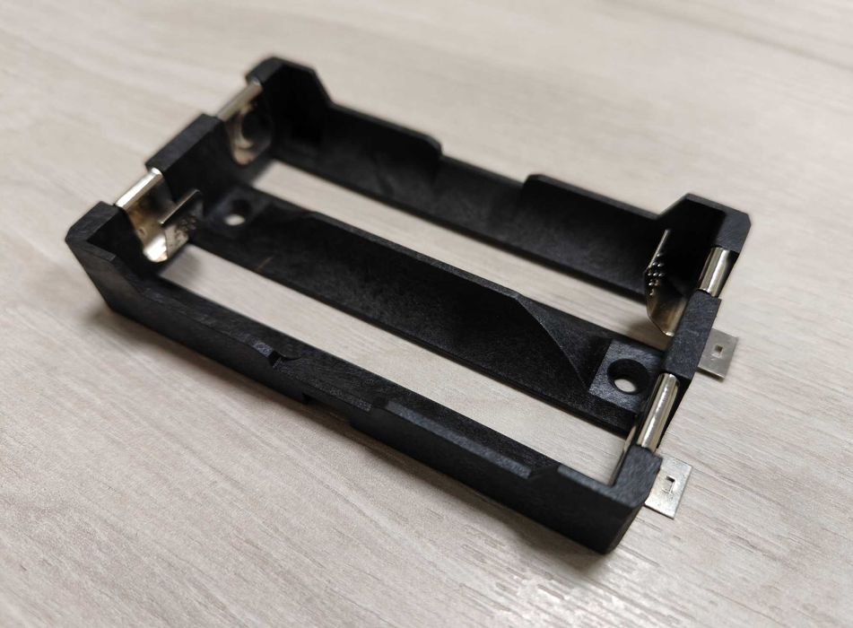 Контейнер для 21700