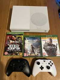 Xbox One S 500GB 2pady + gierki