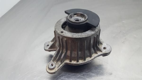 Apoio do motor MERCEDES-BENZ Classe C (W205)