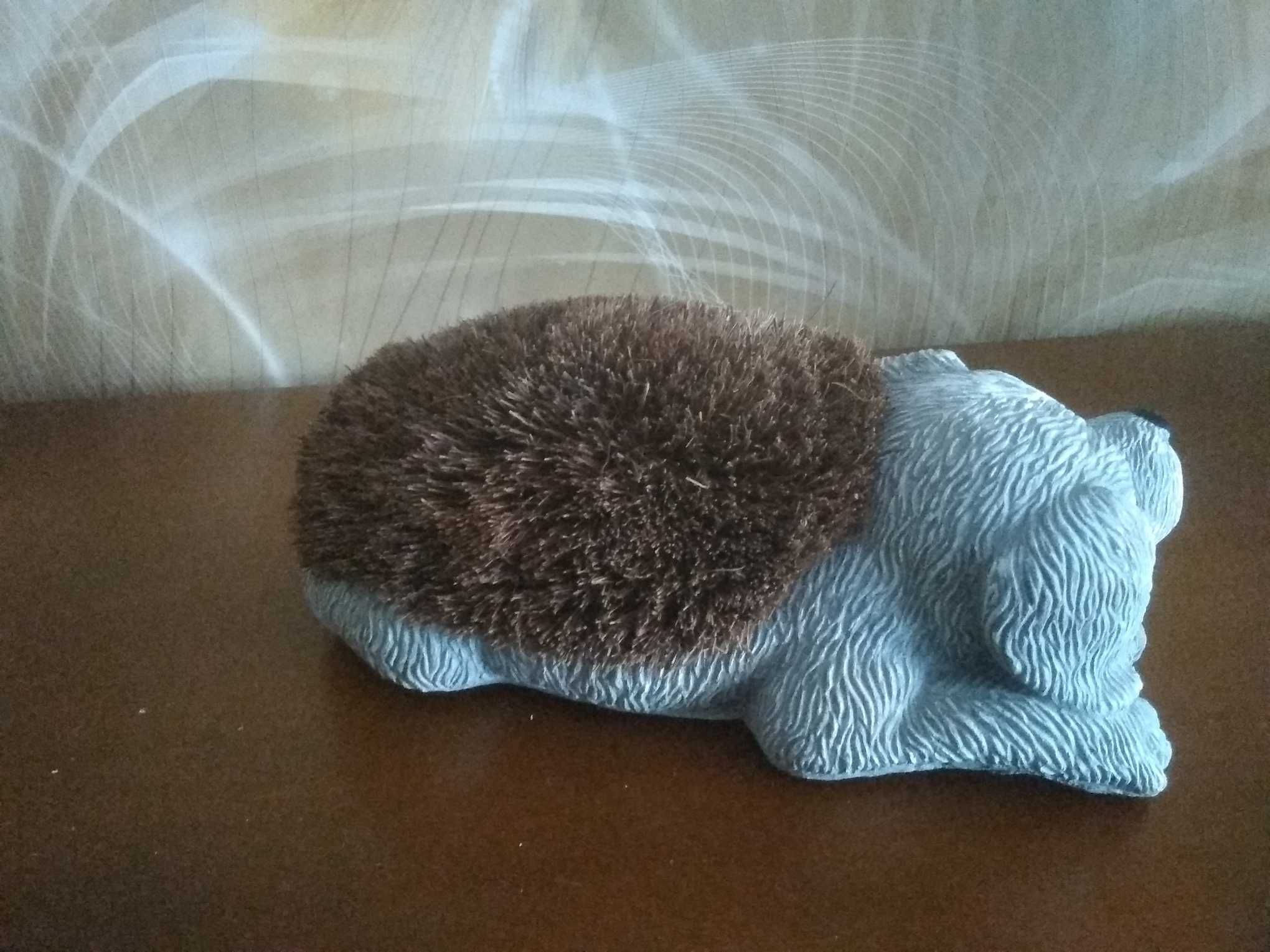 Urządzenie do czyszczenia butów piesek