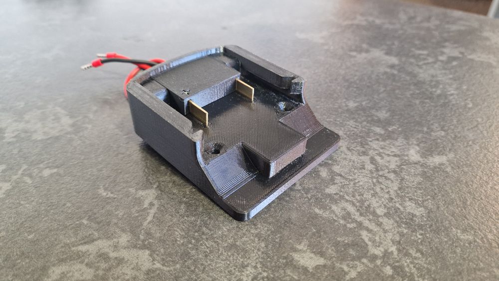 Adapter na akumulatory Hikoki Hitachi