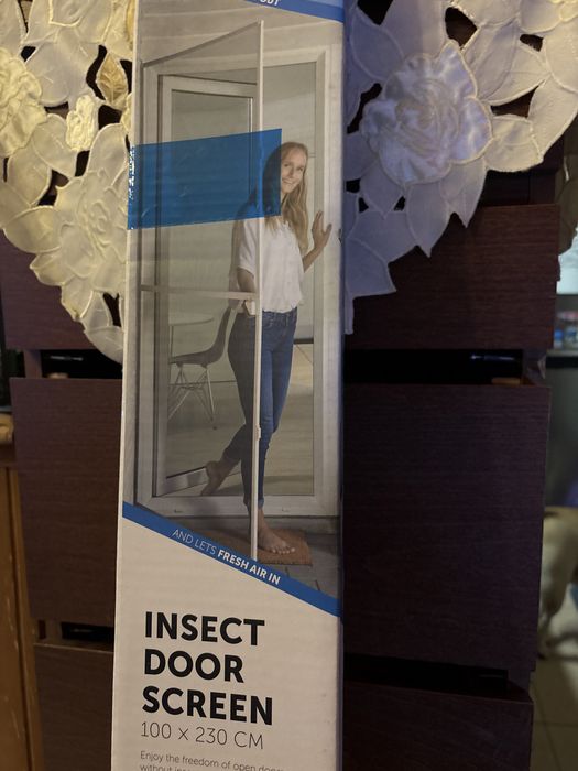 Moskitiera drzwiowa