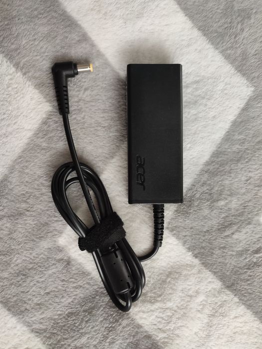 Блок живлення зарядка для Acer 19V 2,37A /Оригінал/
