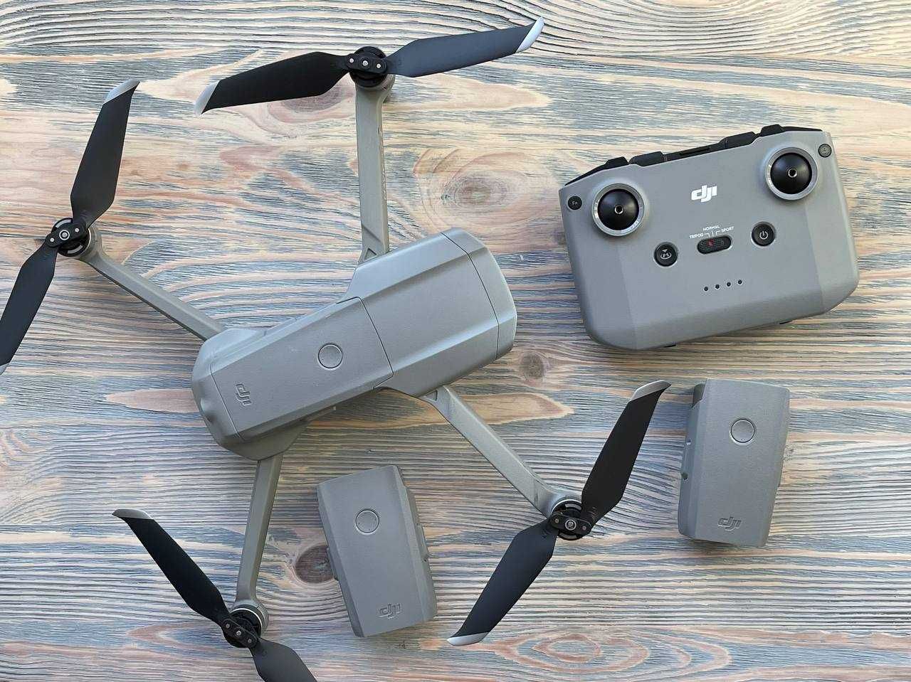 Квадрокоптер DJI Mavic Air 2, Fly More Combo