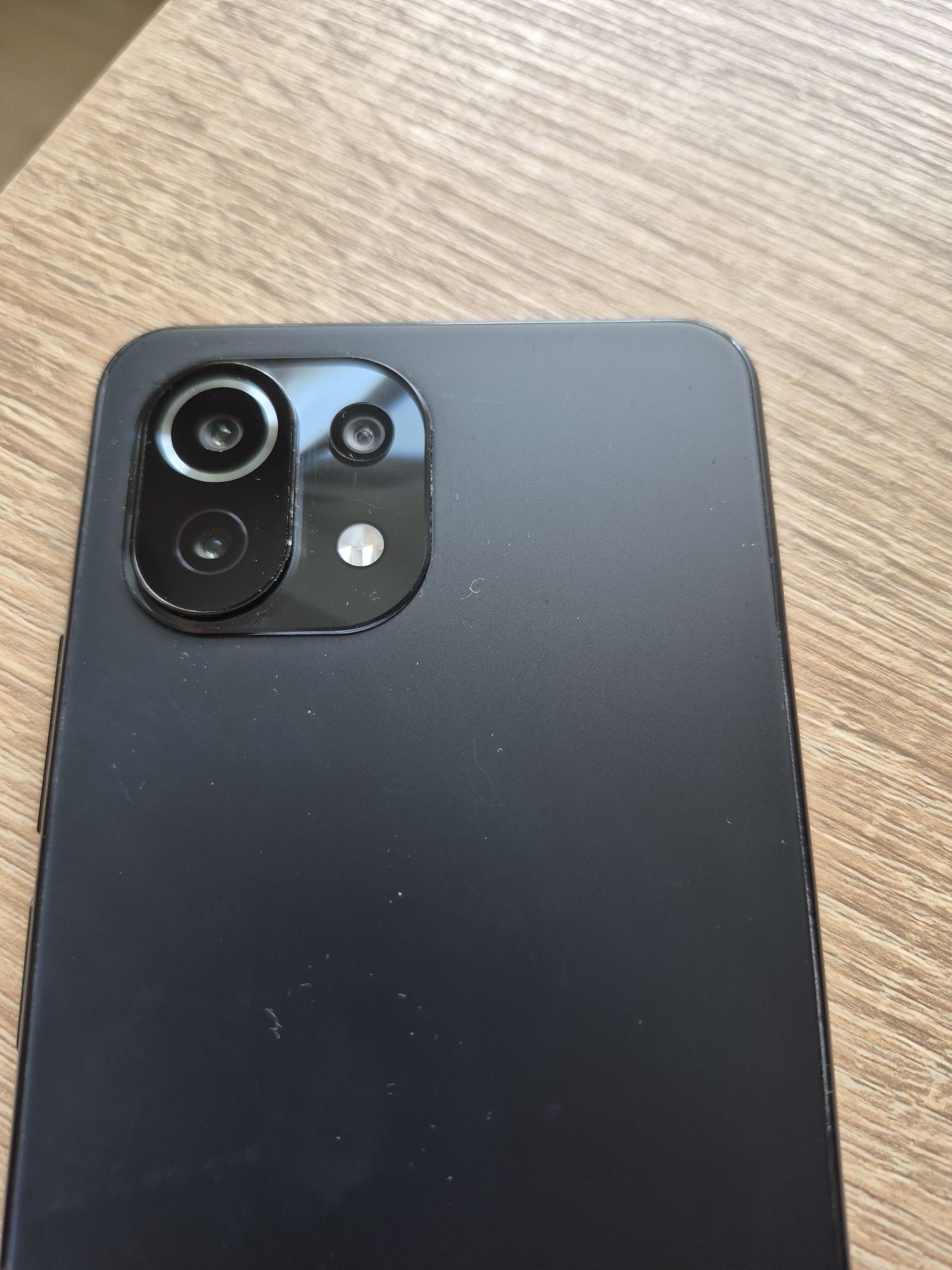 Продаю Xiaomi 11 Lite 5G NE
Стан: б/в, але у відмінному стані, користу
