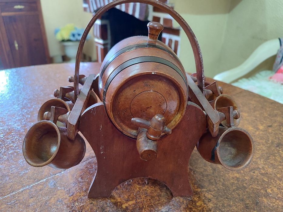 Pipas com copos - artesanato