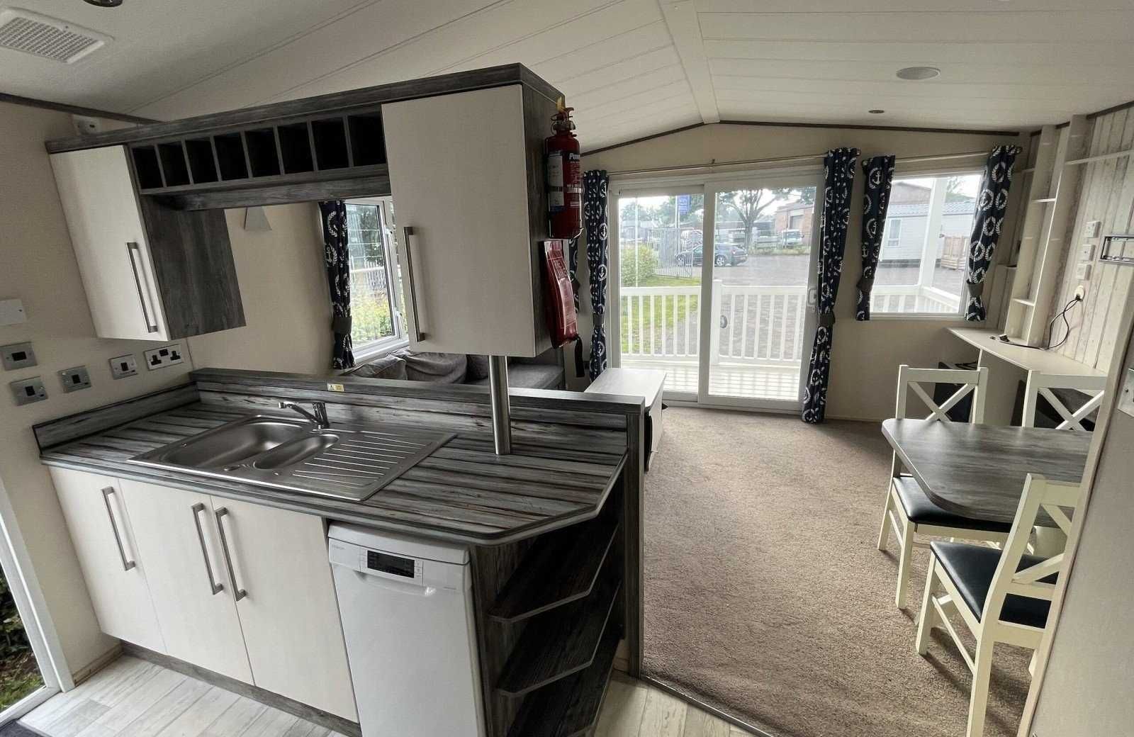 LINDA MOBILE HOME PRONTA PARA HABITAR T3 DE ALTO PADRÃO COM ALPEDRE!