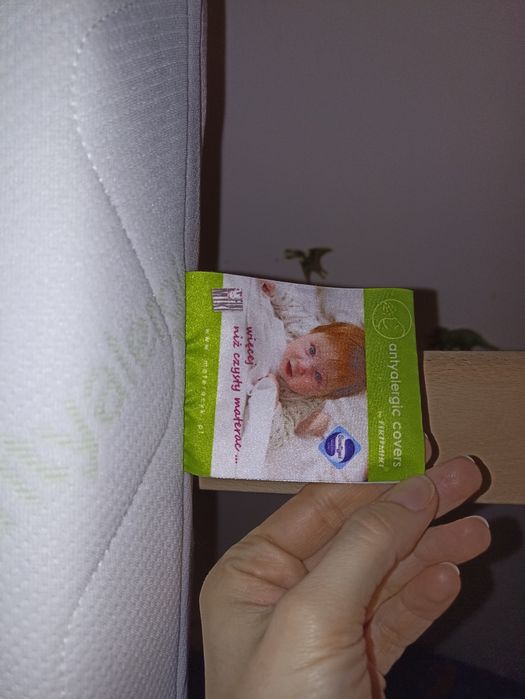 Materac z akcesoriami dla maluszka