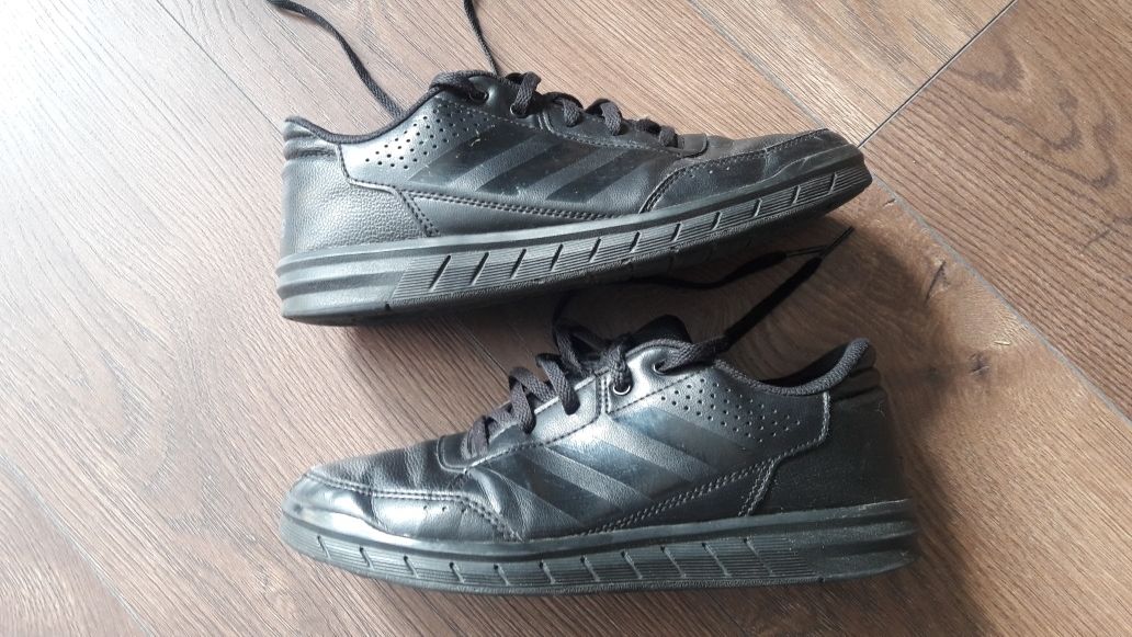 Adidas rozm. 37.5 dl. Wkladki 23.5