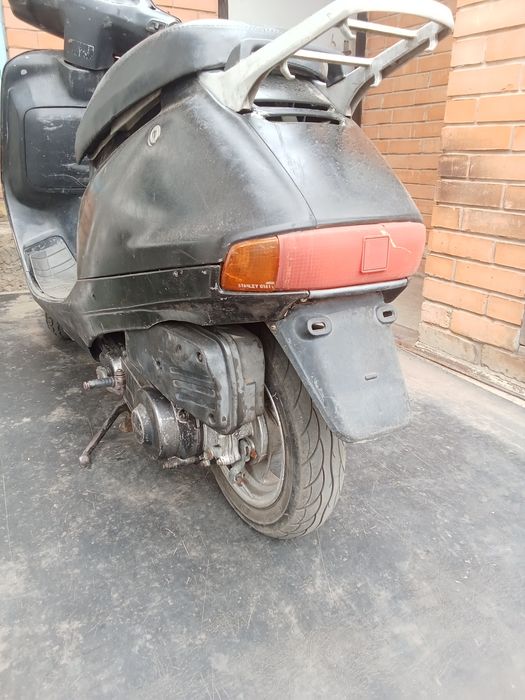 Хонда лиад 50сс. 90сс продам 2 скутера.