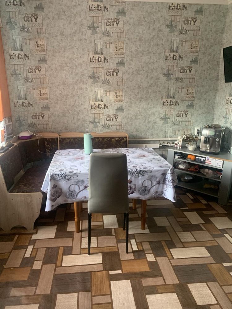 Продам 2 будинки