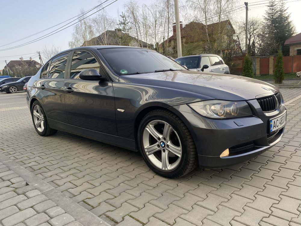 Продається BMW 318i E90 2.0 бензин в ідеальному стані