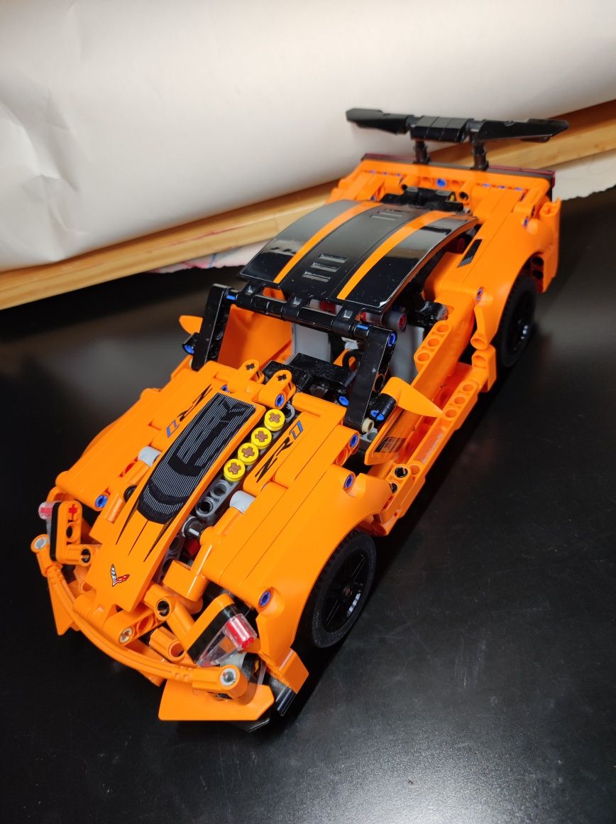 Klocki LEGO Chevrolet Corvette ZR1 42093