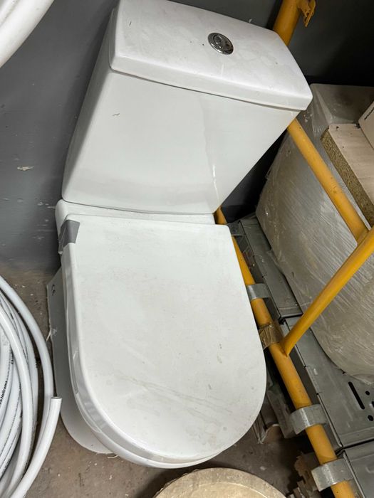 Sanitas semi-novas inteiras – Excelente estado!