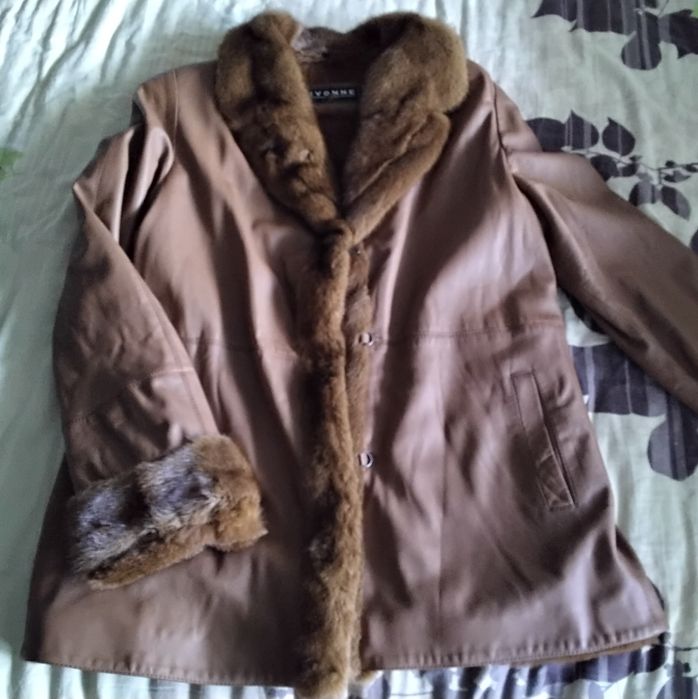 Пальто зимнее женское