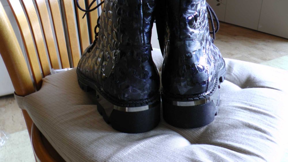 Czarne/granat trapery damskie, rozm 38,nowe