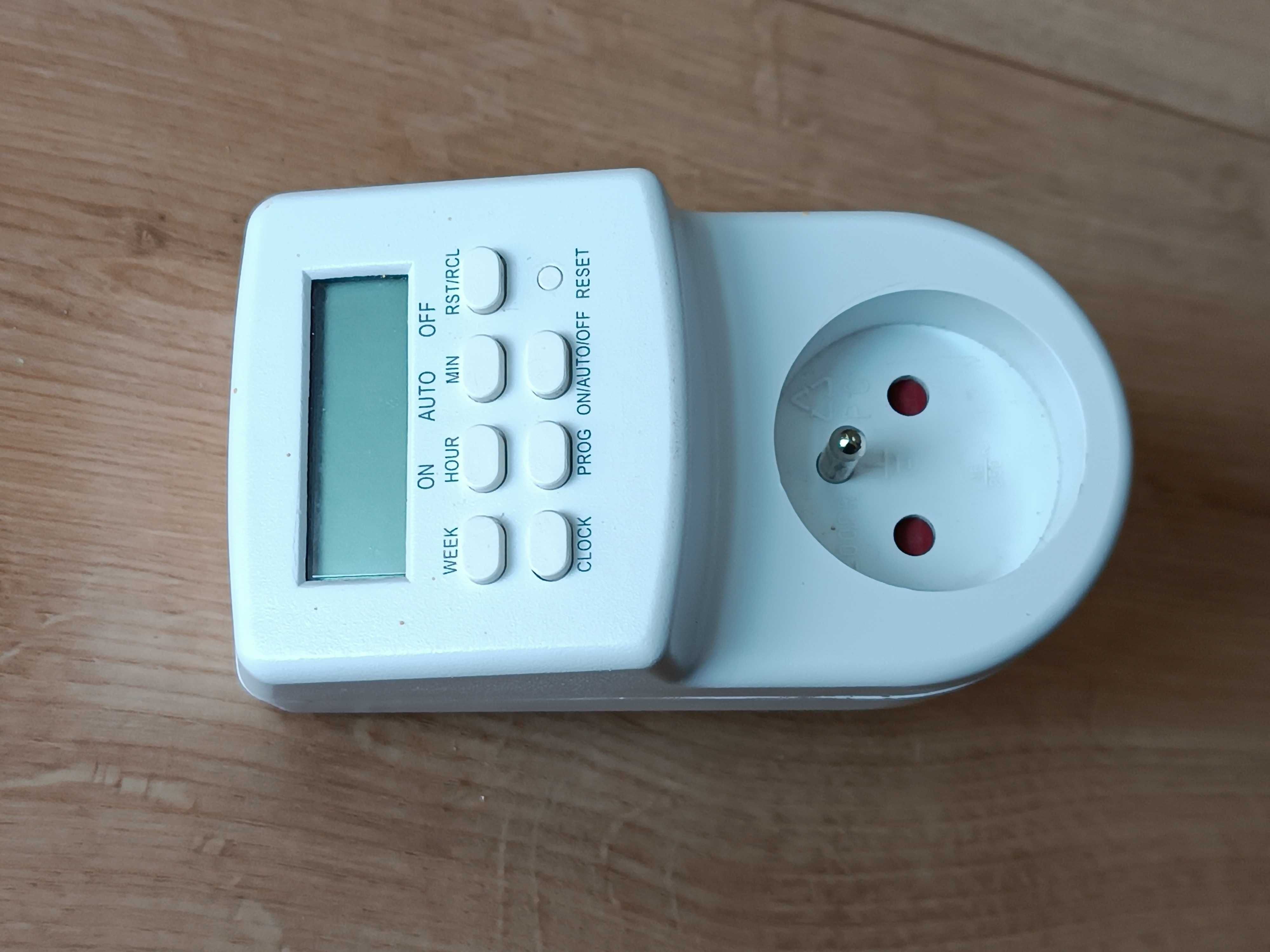 Programator cyfrowy / wyłącznik dobowy EMOS EMT 707