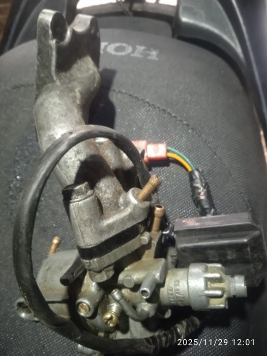 Карбюратор Хонда діо