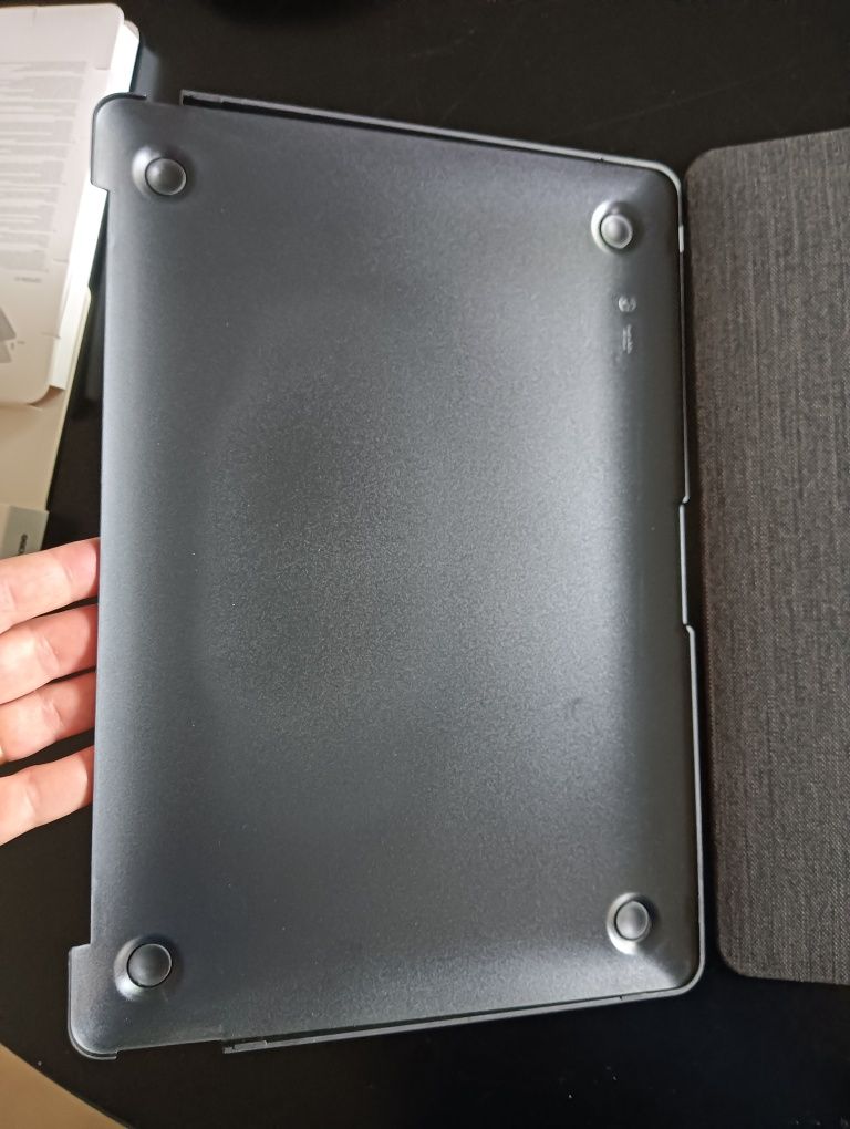 Etiu Incase 13" textured hardshell nowa obudowa ochronna do MacBook 13