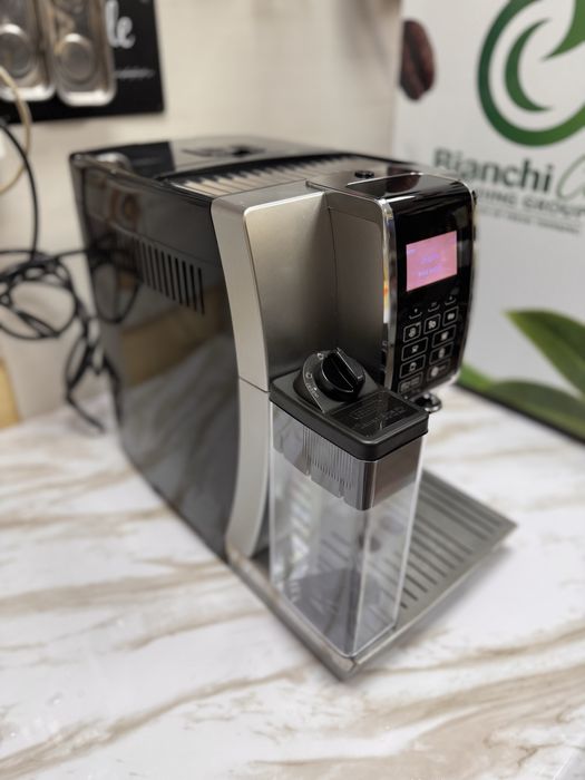 Зернова кавоварка як НОВА Delonghi dinamica 2023 рік стан новоі