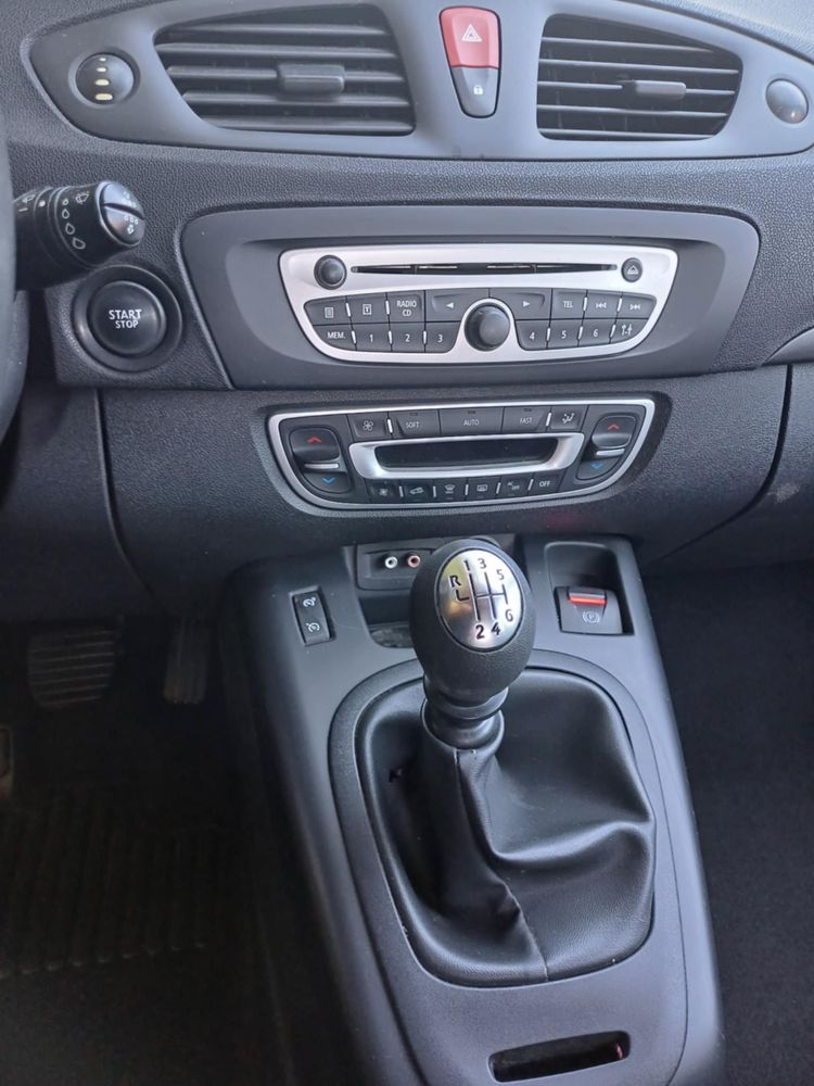 Renault Scenic III z 2009