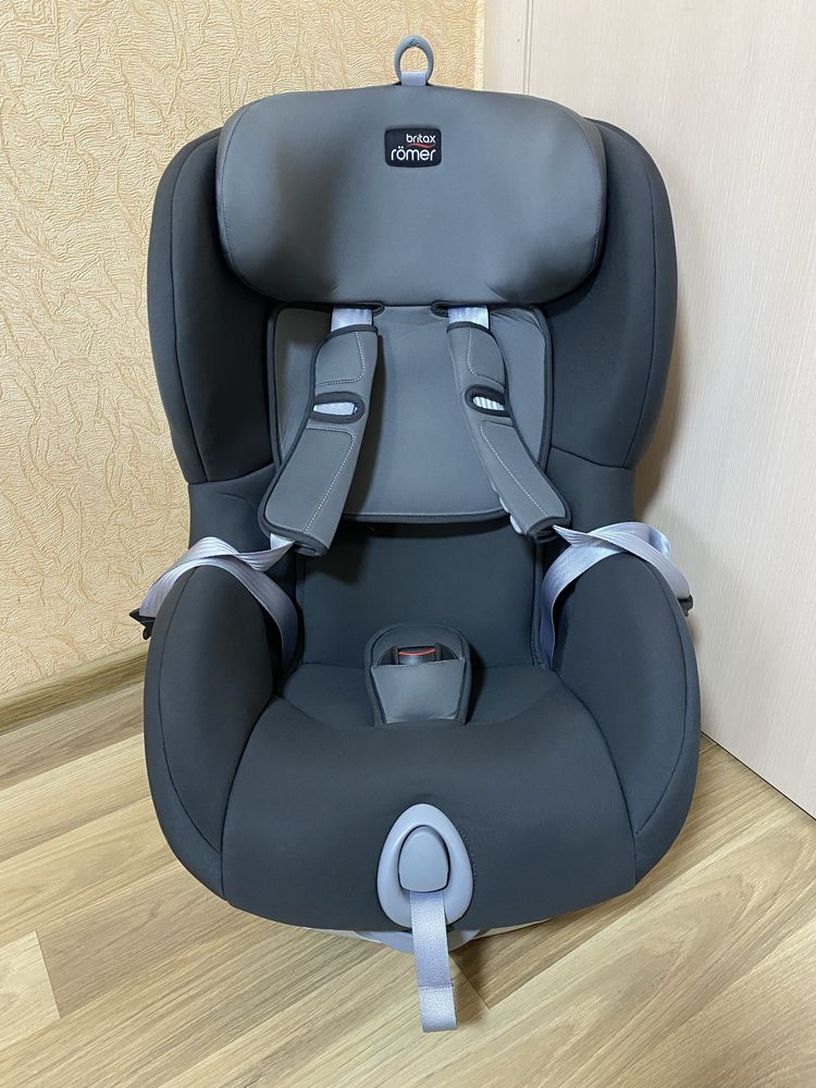 Автокресло Britax- Romer Trifix Isofix c 9 мес до 4 лет