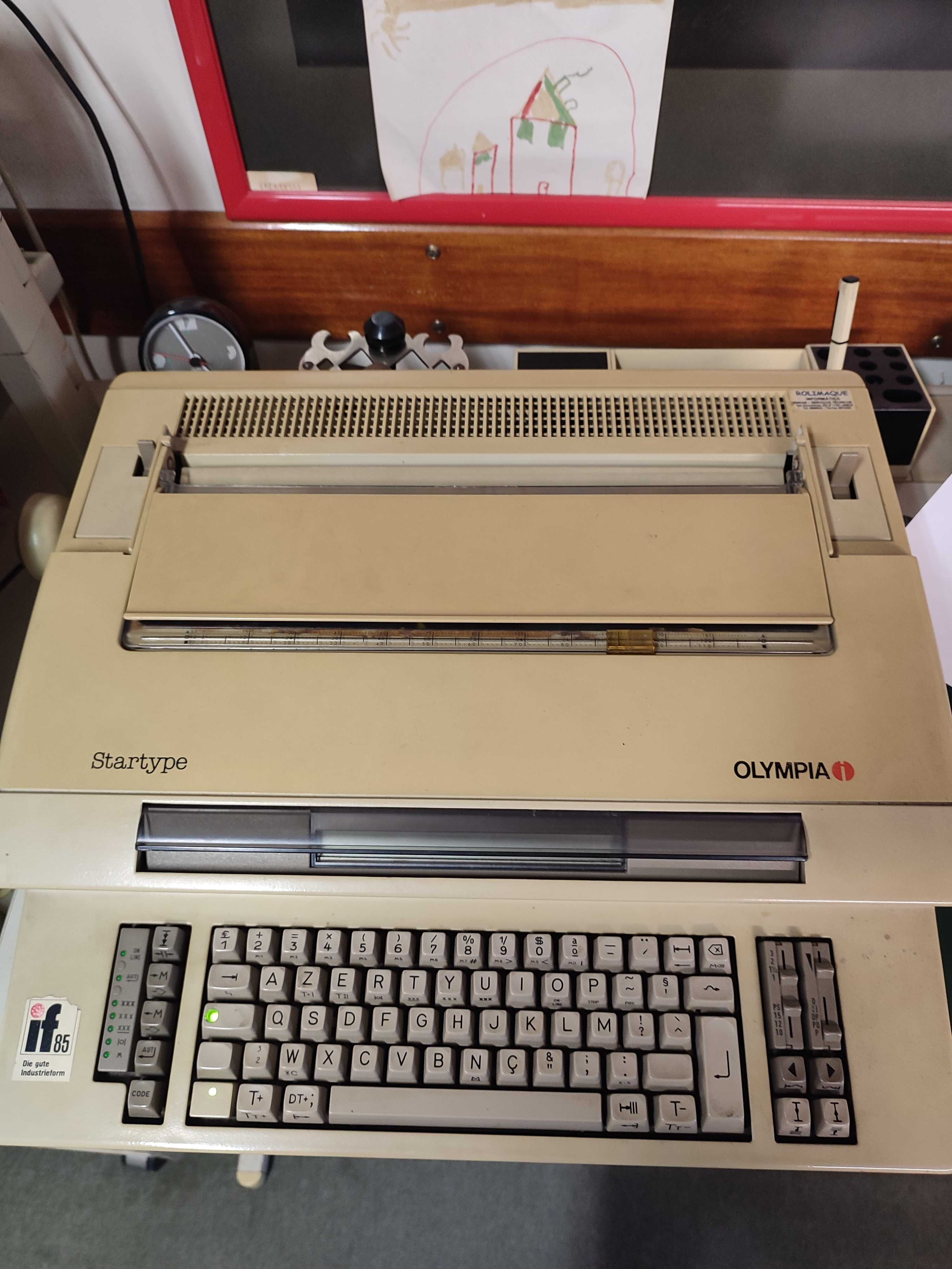 Máquinas de escrever Philips, Olympia, IBM