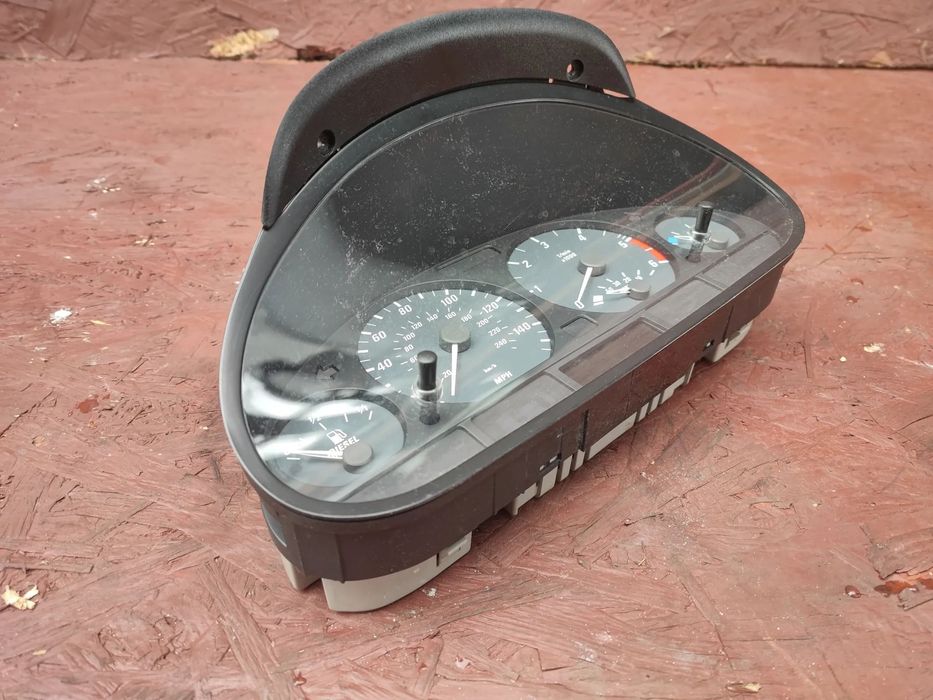 BMW E46 COUPE / CABRIO ORYGINALNY LICZNIK Z WERSJI ANGLIK MANUAL Z WERSJI DIESEL R4 O NR. 6 940 898  OEM SPRAWNY W 100%