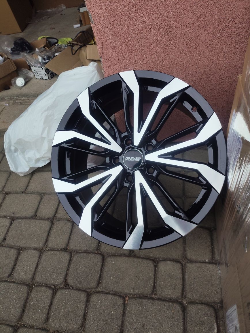 Nowe felgi aluminiowe 18 5x114,3 et45 Honda Mazda Toyota kia Hyundai