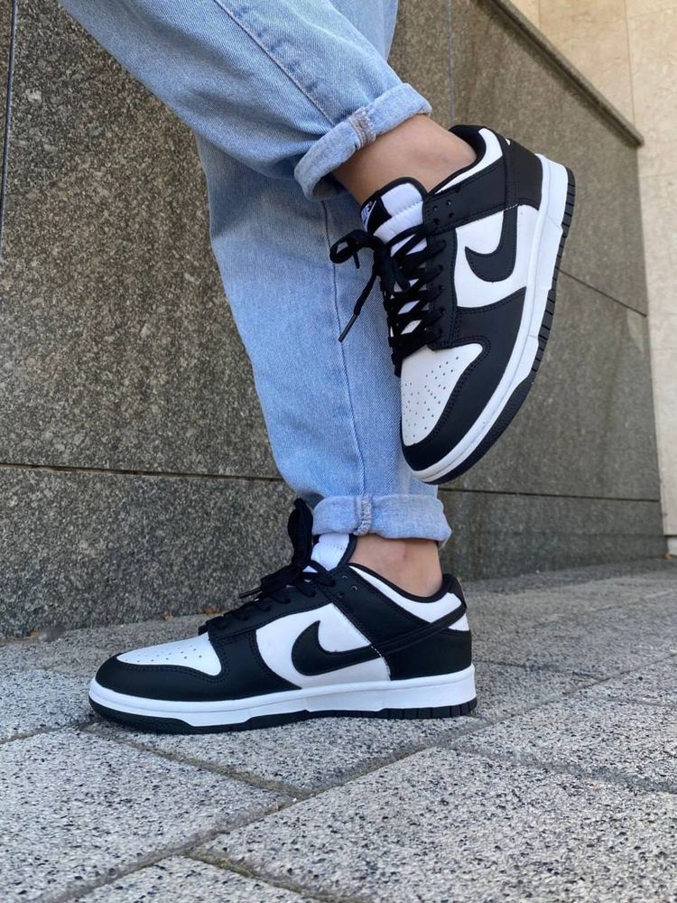 Жіночі кросівки Nike Dunk Low White/Black | найк данк