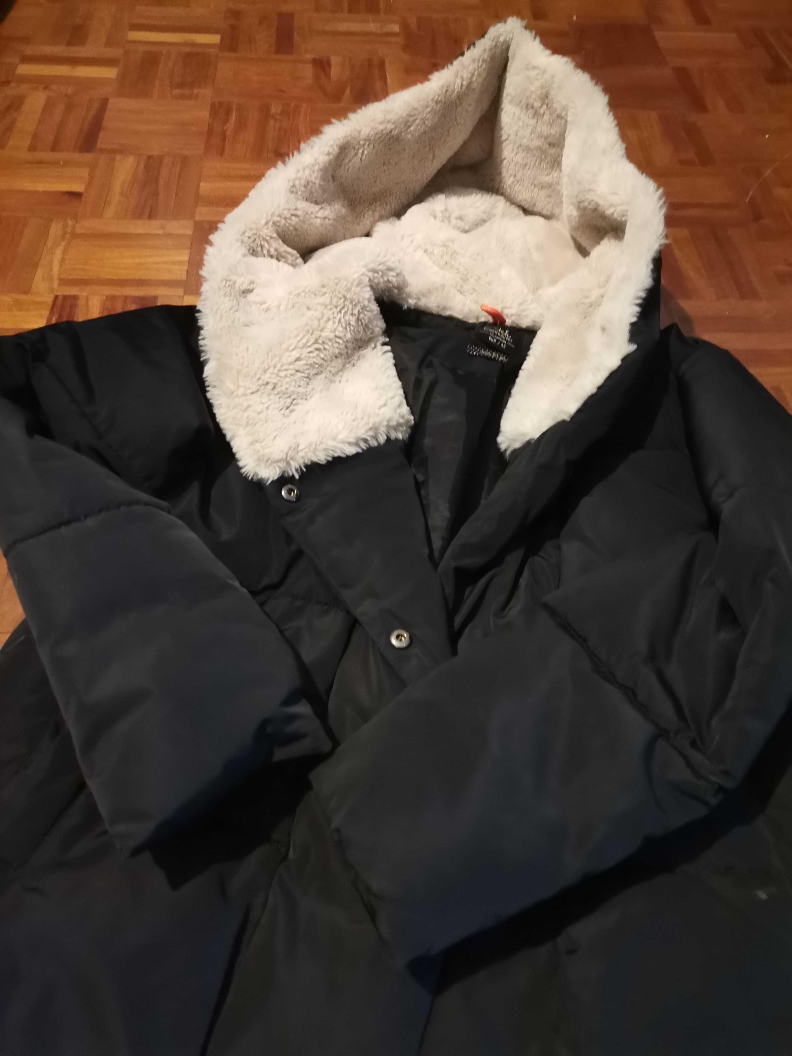 Blusão quente c/ gorro forrado a pelo
