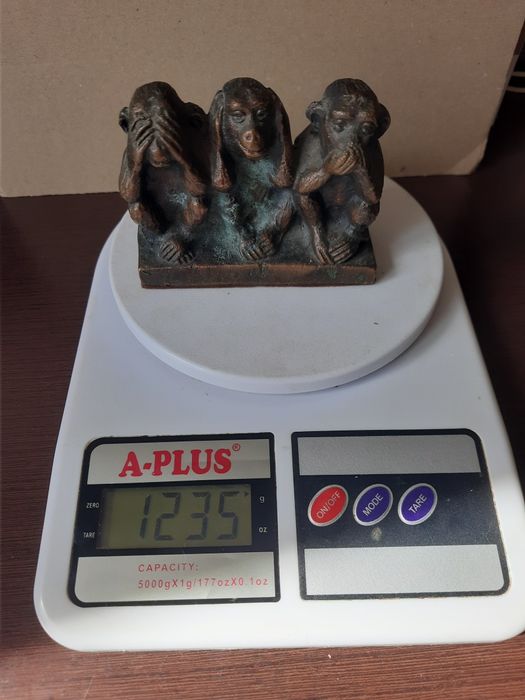 Канделябр 3 свечи, статуэтка Три Обезьяны (символ отказа зла) (мед