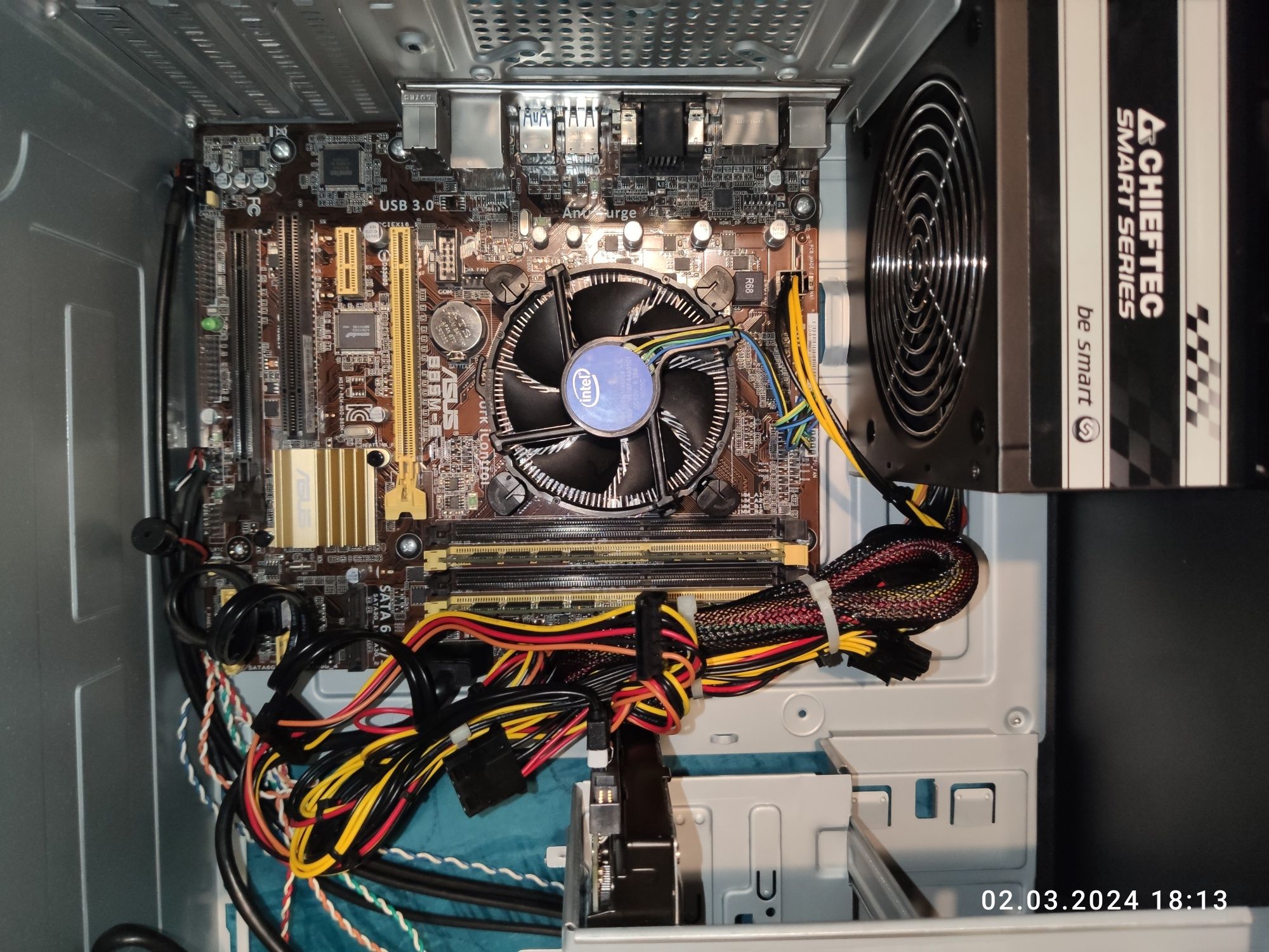 Компьютеры на intel i5  4460 бп Chieftec 500ватт