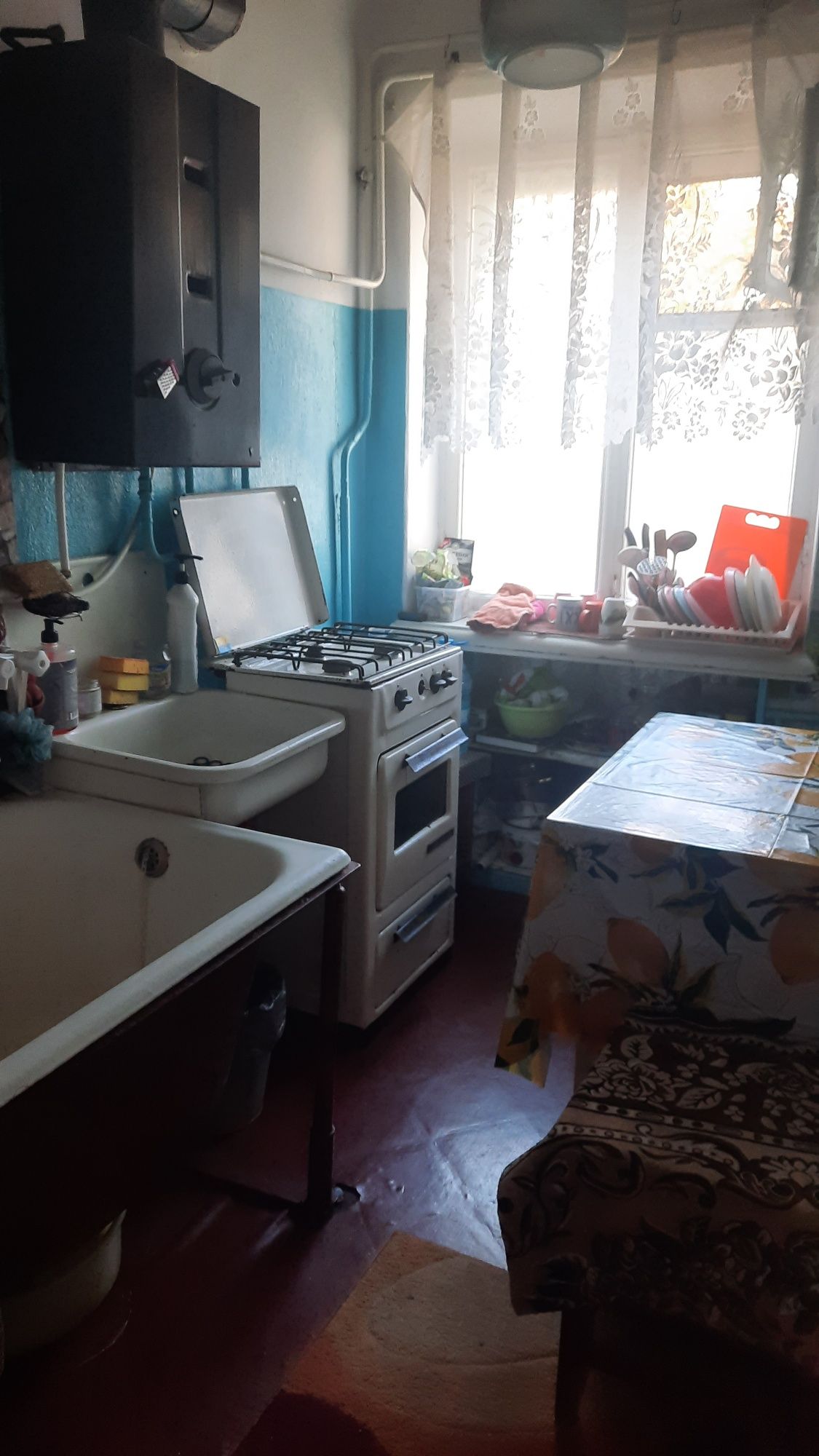 Продаю срочно 1комн.кв Сухой фонтан  ул.Террасная, жилое состояние,