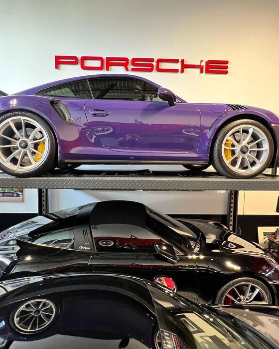 Logo emblematu dekoracyjnego Porsche Garage 911 718 Panamera GT3 Macan