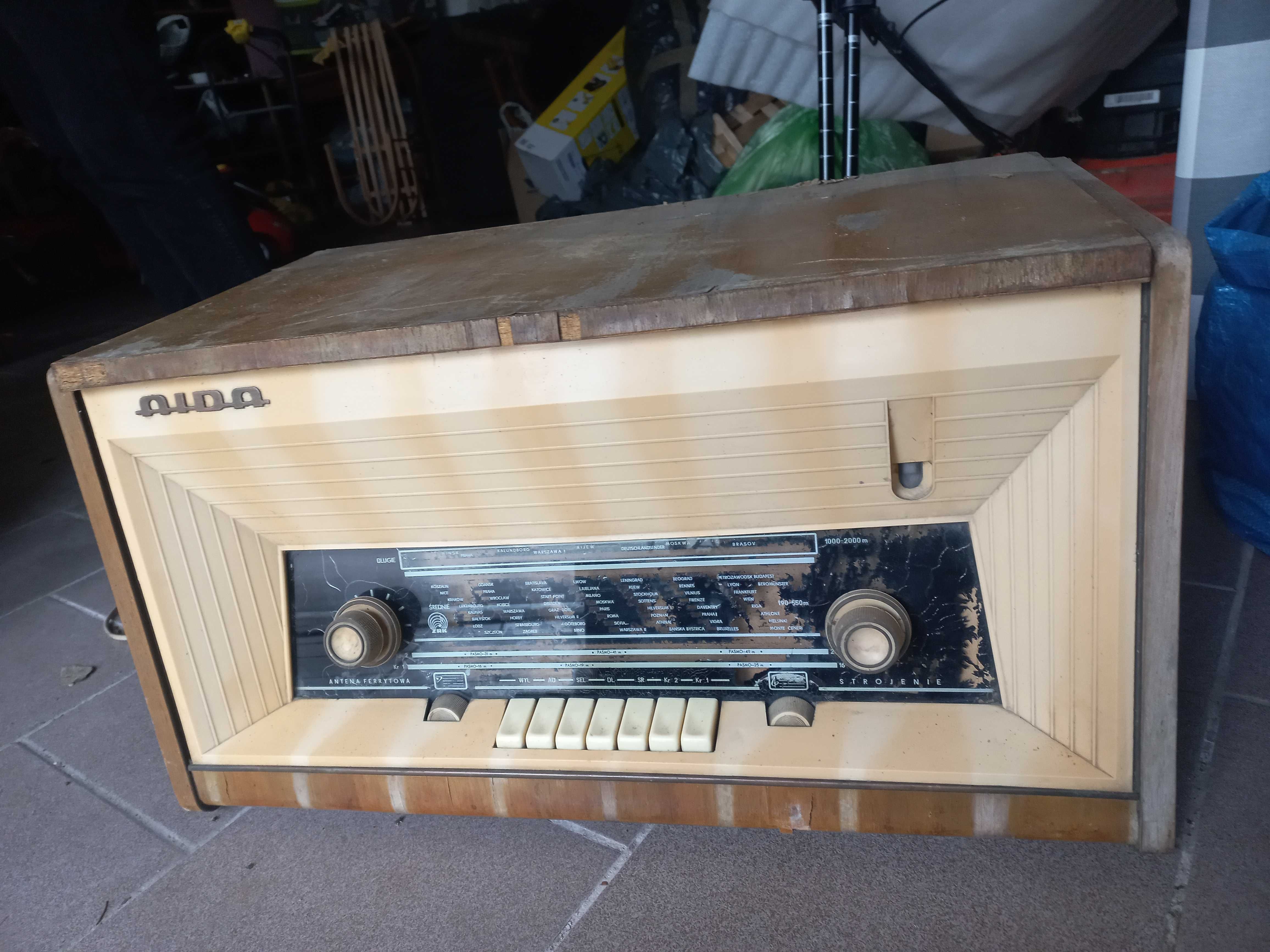 Radio Aida stare