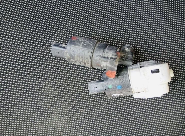 Моторчик насос омывателя CITROENC3 C4 C5 PEUGEOT207 307 308 Laguna