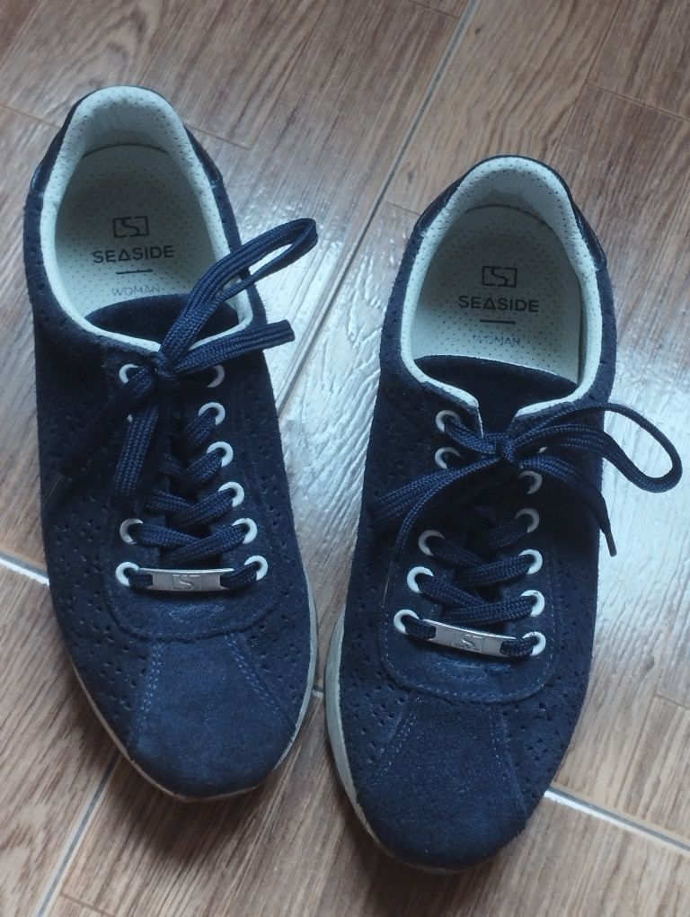 Sapato azul marinho