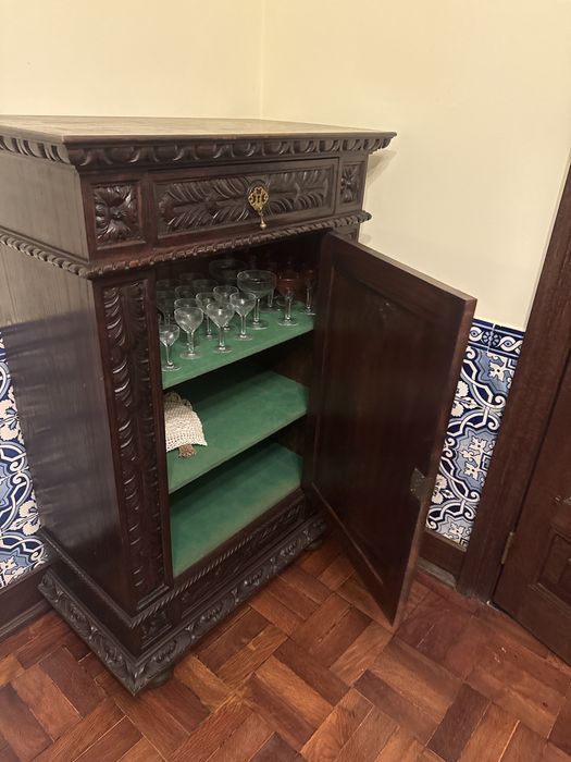 Louceiro com 1 gaveta e 1 porta