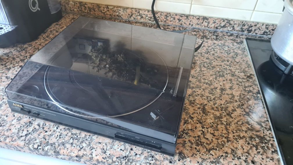 Gira discos AIWA Stereo automatic PX-E7575