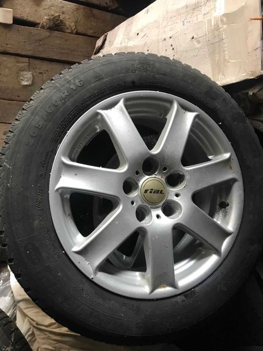 Шини зимові MICHELIN 205/60 R16