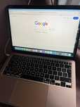 MacBook Air 13 2020 rok - zniszczona bateria