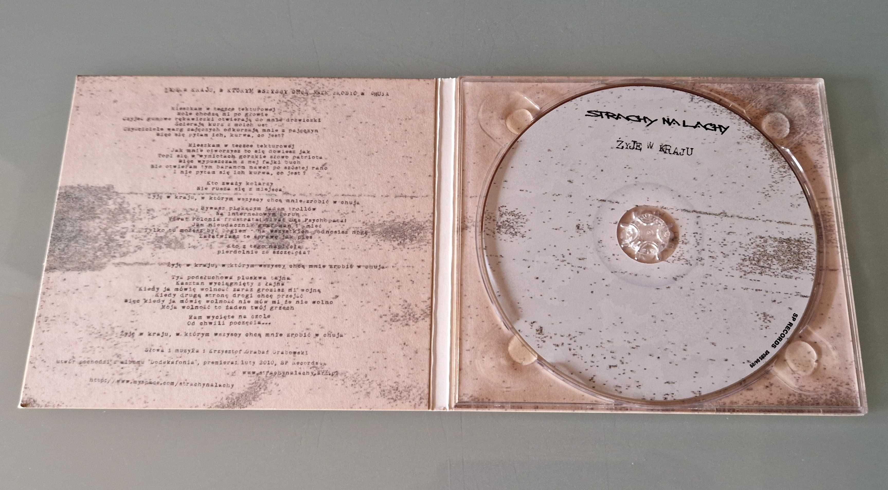 Płyta CD / singiel Strachy na lachy - Żyję w kraju
