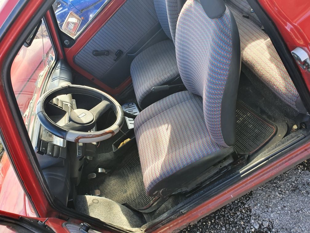 Fotele fiat 126p cały kpl boczki kanapa!!